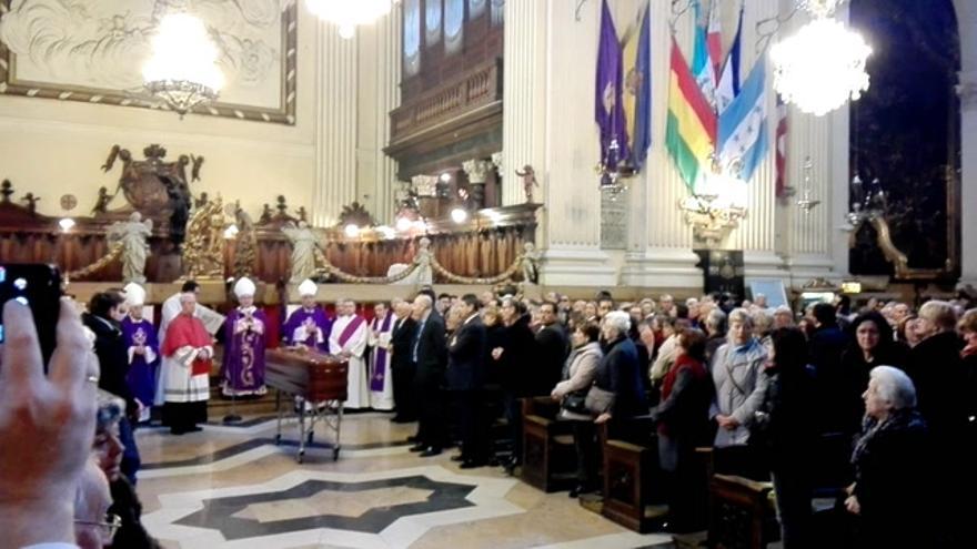 Jaculatoria de la Virgen del Pilar en el funeral de Elías Yanes