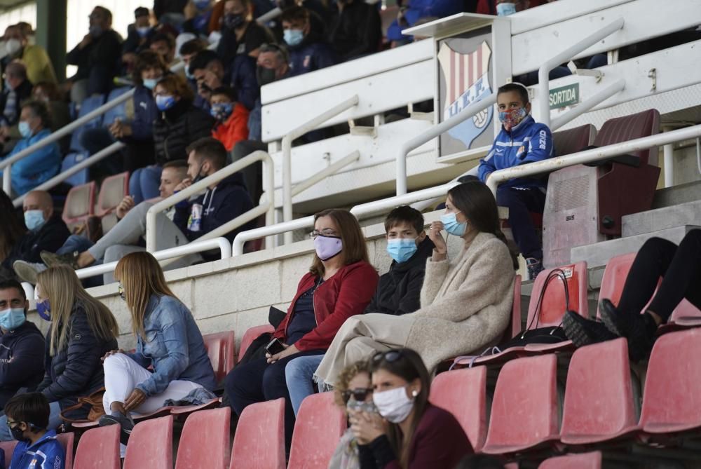 El derbi entre el Figueres i el Girona B en imatges