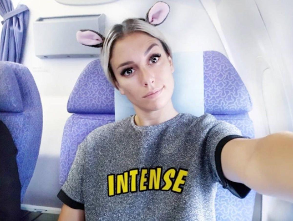 Blanca Suárez y la camiseta solidaria de Too Cloudy