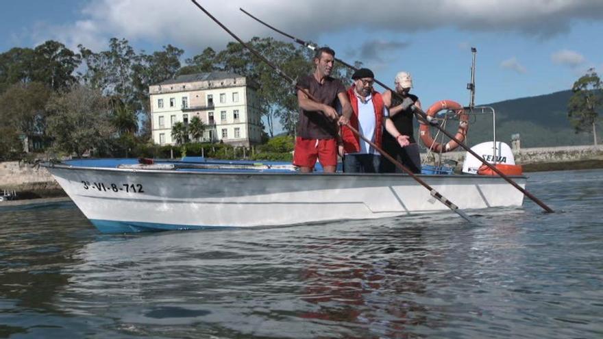 &quot;Pescadores de historias&quot; mergullarase hoxe en San Simón, a illa dos mariñeiros