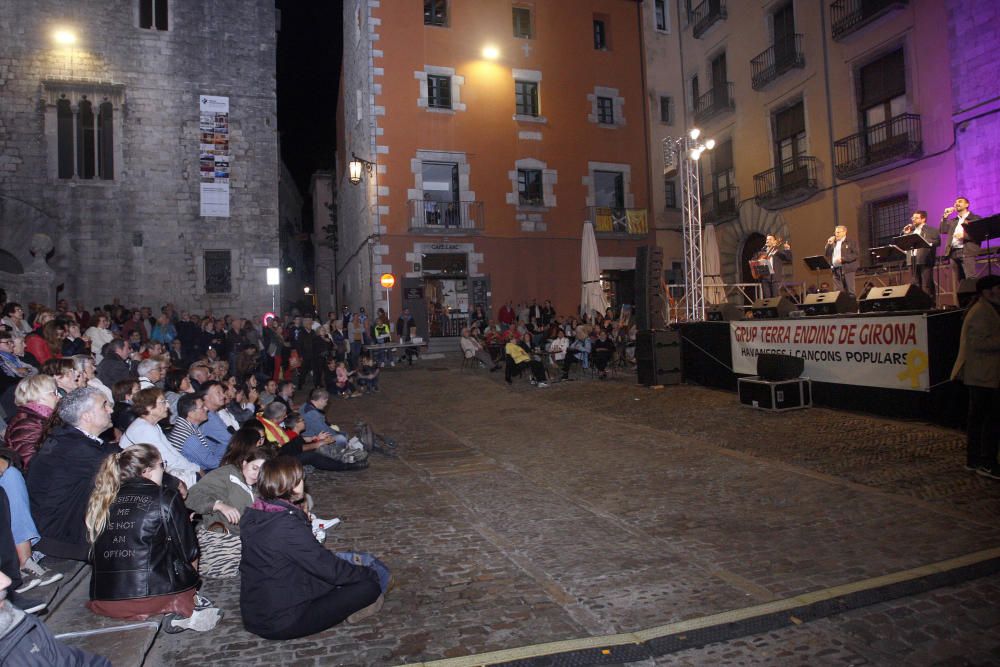 Concert del grup Terra Endins a les escales de la Catedral de Girona