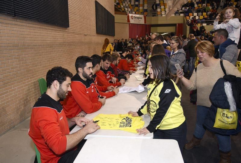 Firma de autógrafos de la selección española de balonmano