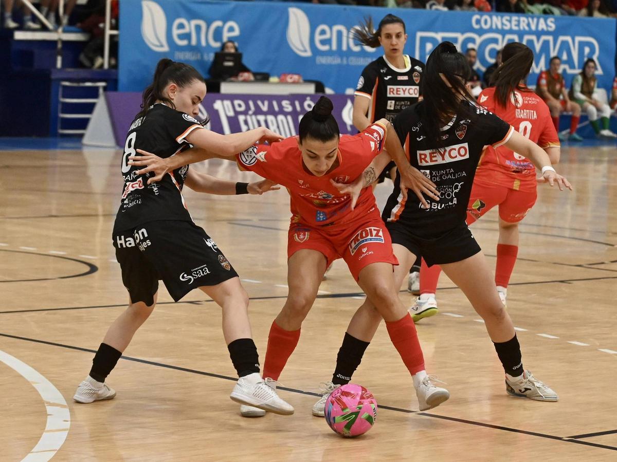 La victoria ante Burela relanza a las de López-Tulla al segundo puesto.