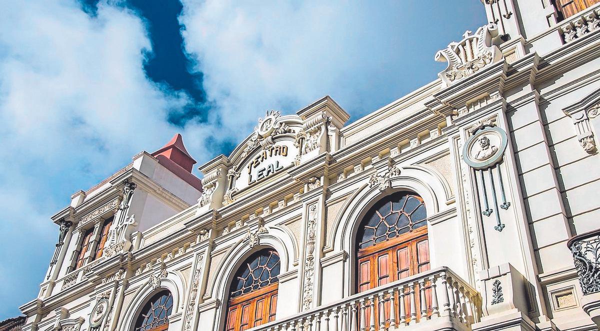El edificio que acoge el Teatro Leal, en San Cristóbal de la Laguna (Tenerife).