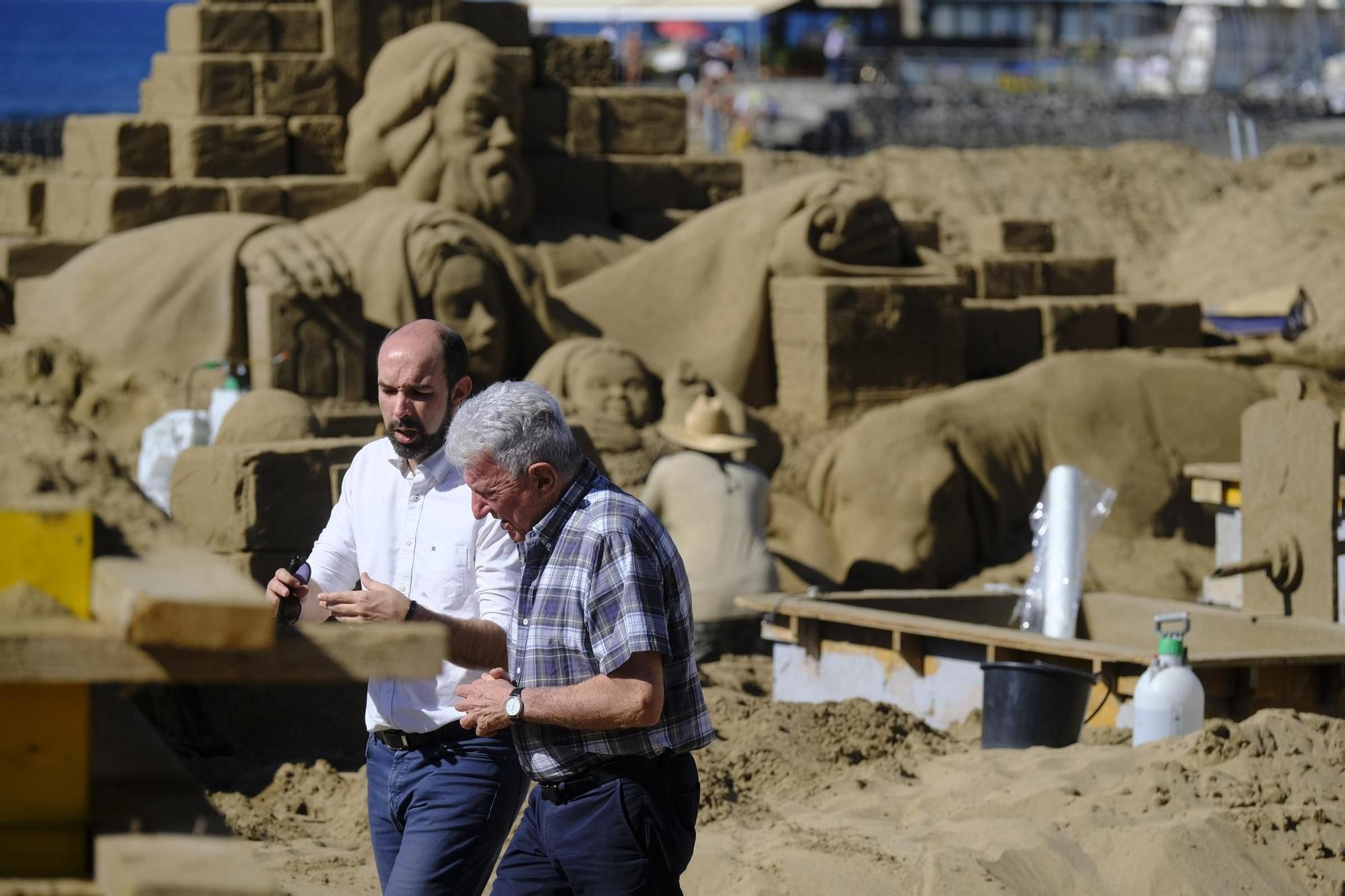 El Belén de Arena de Las Canteras se hace mayor