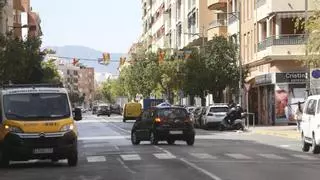 Denuncian el estado de una importante avenida en Port de Sagunt: "hay boquetes que superan los 15 centímetros"