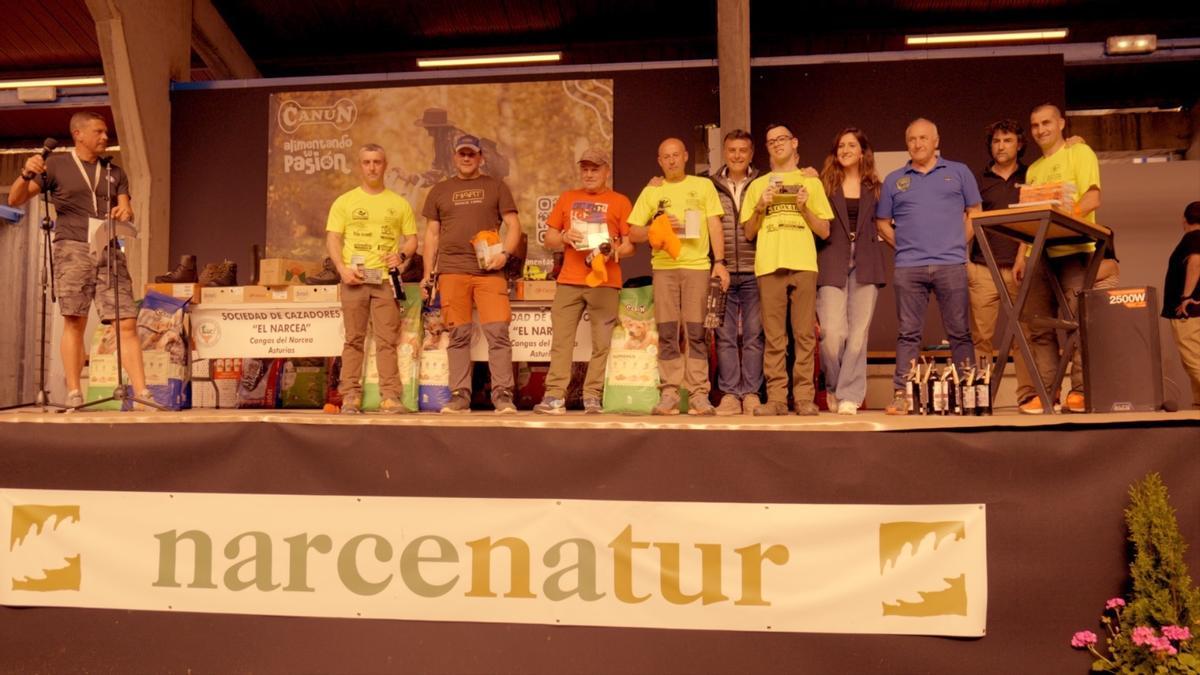 Ganadores de la Copa Narcea de perros de rastro.