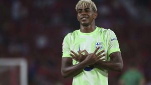 Lamine imposa entre el tumult