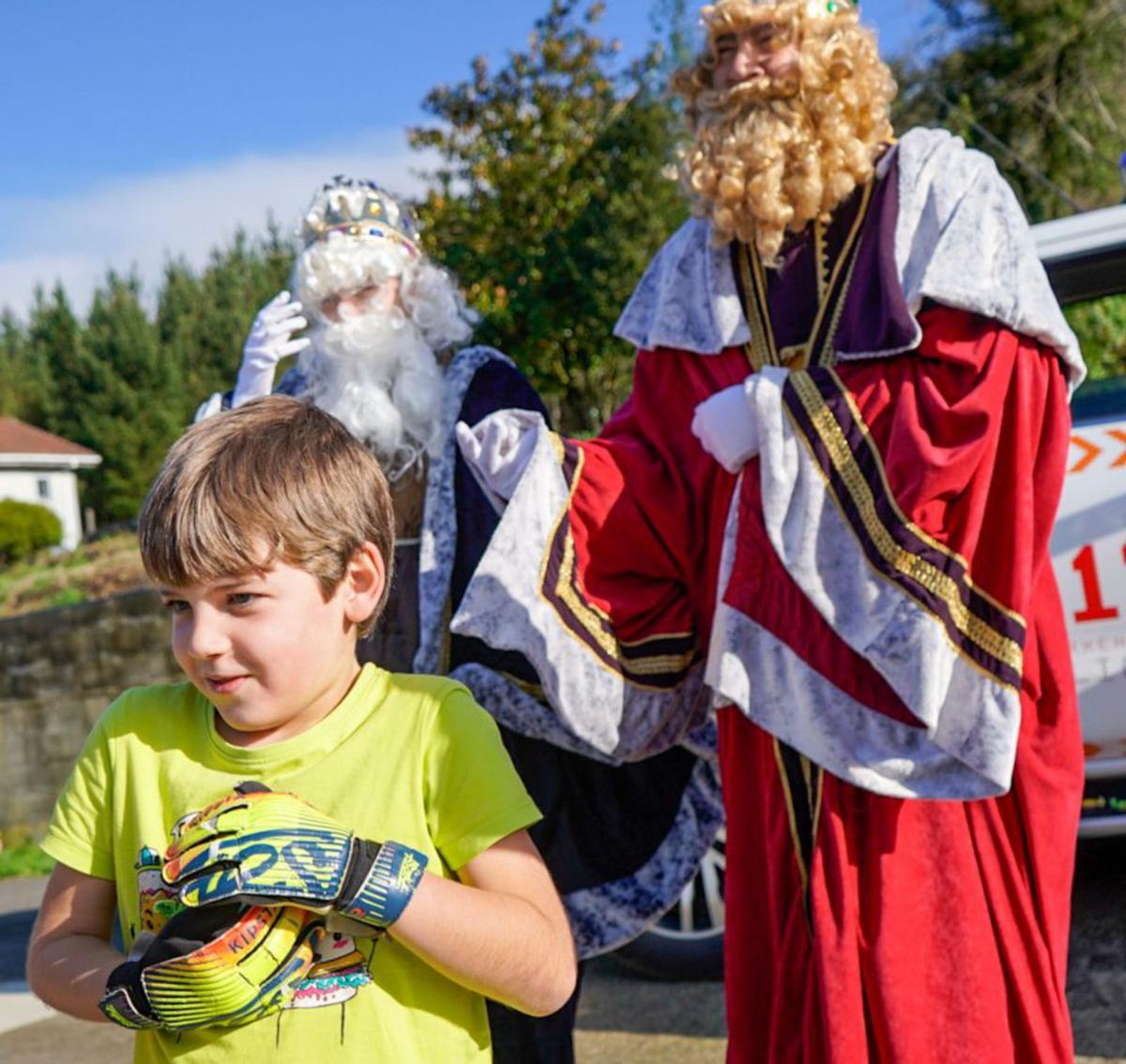 Los Reyes inundan la comarca del luz y de color