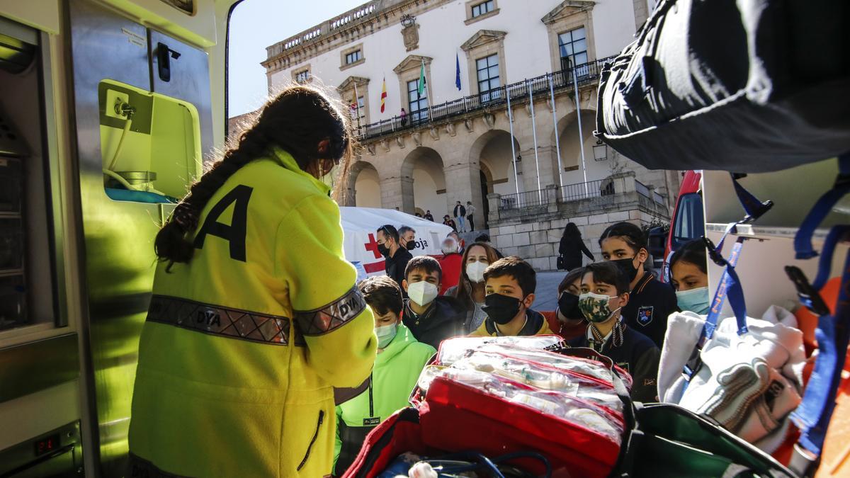 Actos en la plaza, ayer.