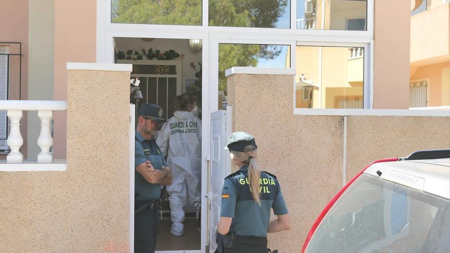 Trasladan al detenido por el asesinato de Orihuela a Elche para operarlo de una puñalada en el vientre