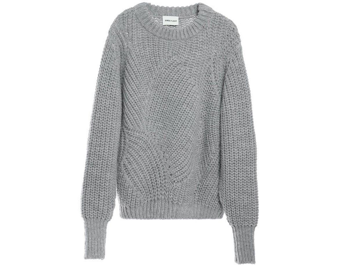 Jersey gris claro oversize. (Precio: 46 euros)