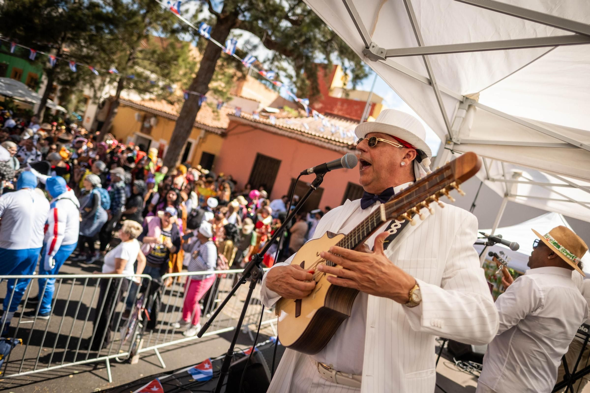 Santa Cruz celebra su segundo Carnaval de día