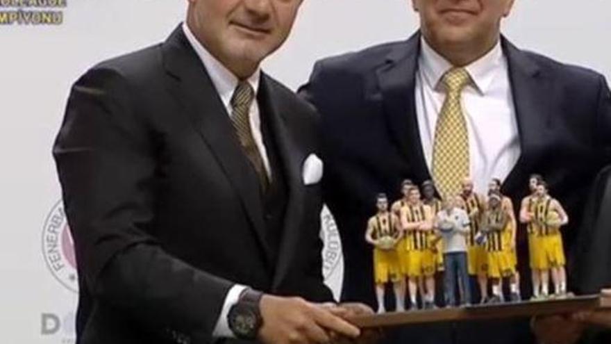 Faik (Dogus) y Obradovic.