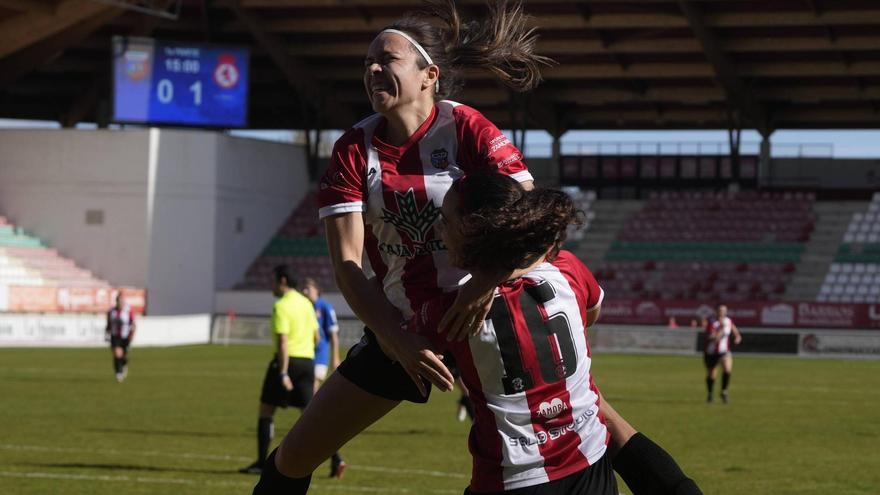 Celebración del gol de María en el último duelo ante la Cultural Leonesa