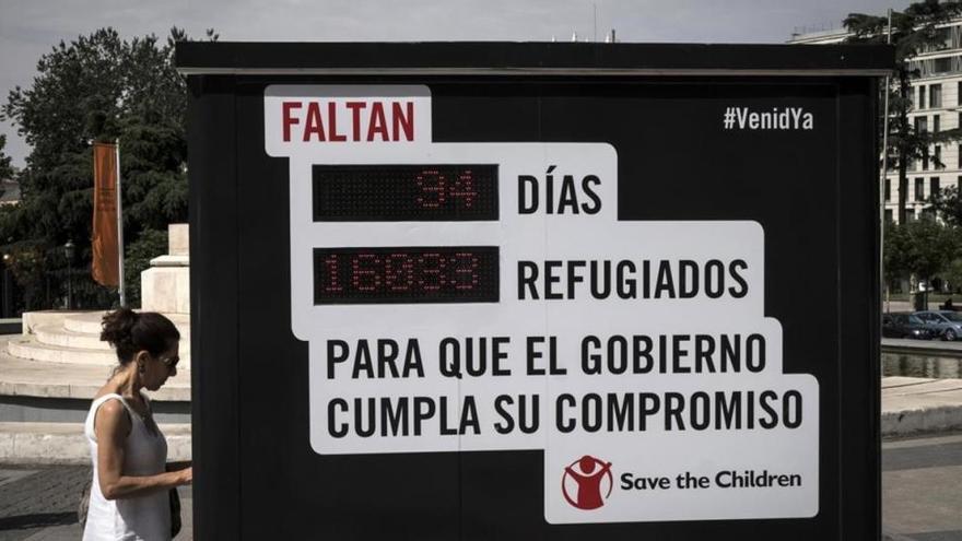 Save the Children instala en Madrid un contador de refugiados no acogidos