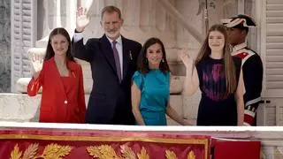 Felipe VI subraya su "compromiso" de "servicio" a los españoles en el 10º aniversario en el trono