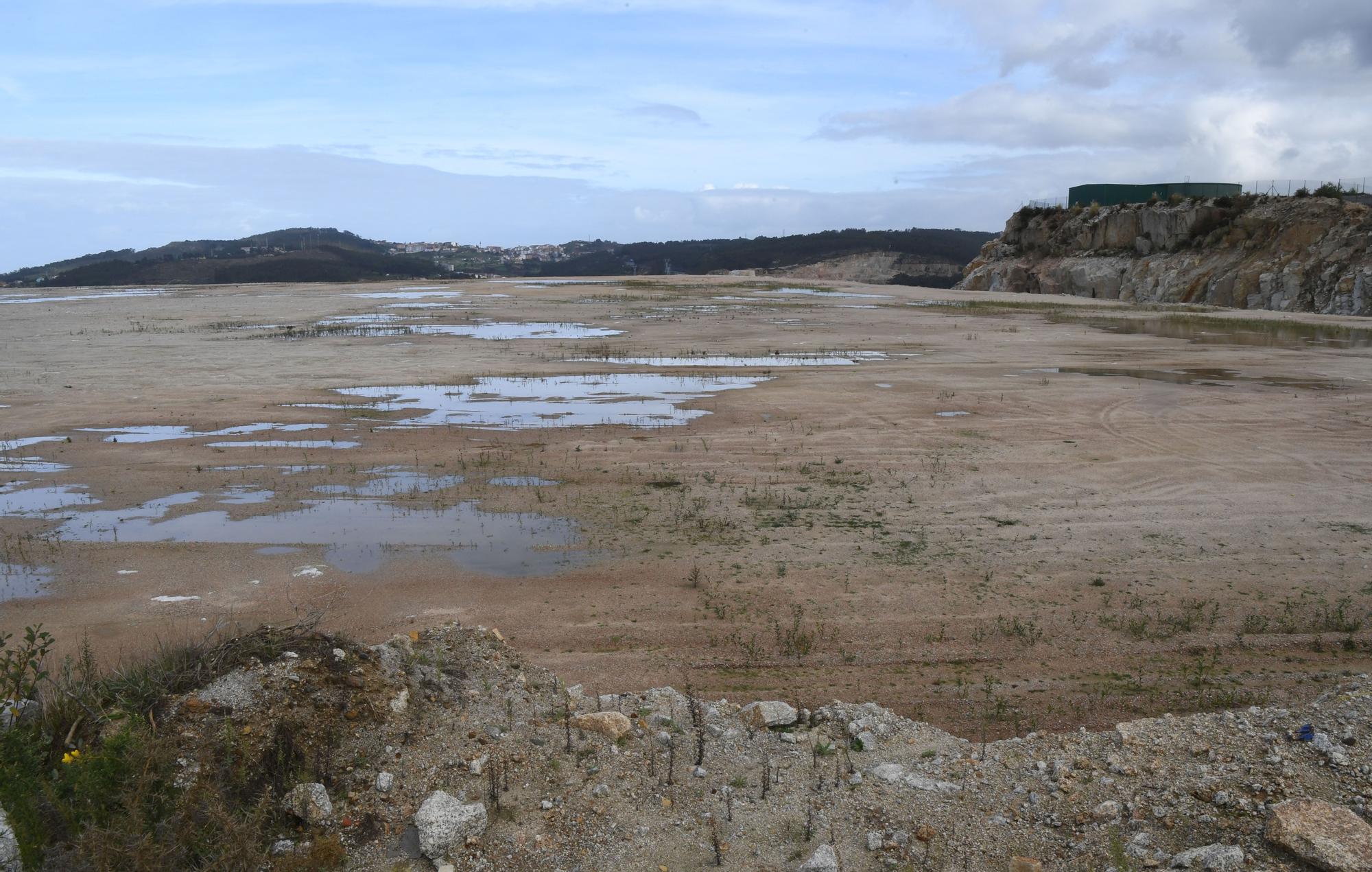 Primera piedra de la nueva fábrica de Estrella Galicia en Morás (Arteixo)