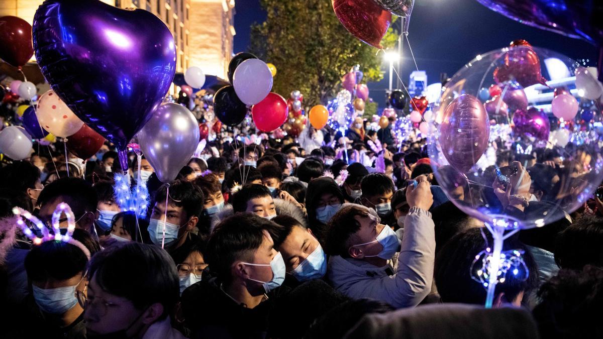 Celebración del año nuevo 2021 en la ciudad china de Wuhan