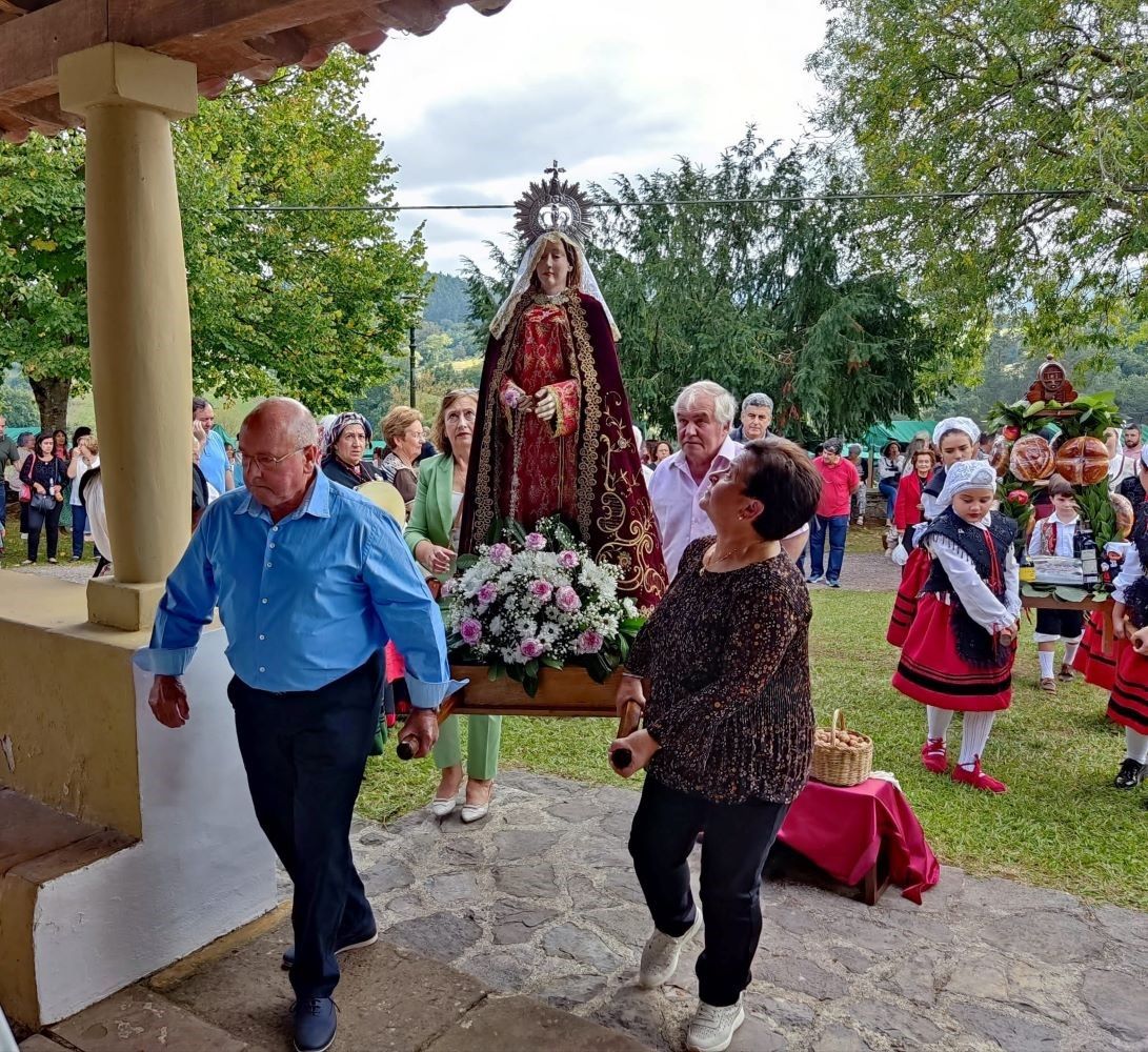 Lino, nueces y tradición en Camoca: así fue la fiesta de la localidad maliayesa