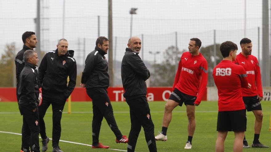 Abelardo recupera a Pedro y sigue contando con Trabanco: la convocatoria del Sporting para Huesca