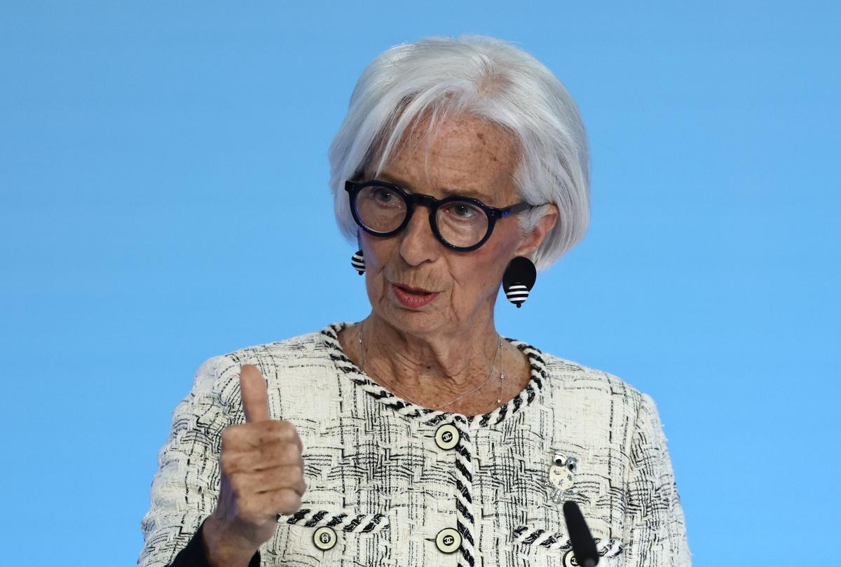 FRANKFURT AM MAIN (Germany), 30/04/2026.- European Central Bank (ECB) President Christine Lagarde addresses a press conference following the meeting of the ECB Governing Council in Frankfurt am Main, Germany, 30 April 2026. (Alemania) EFE/EPA/RONALD WITTEK