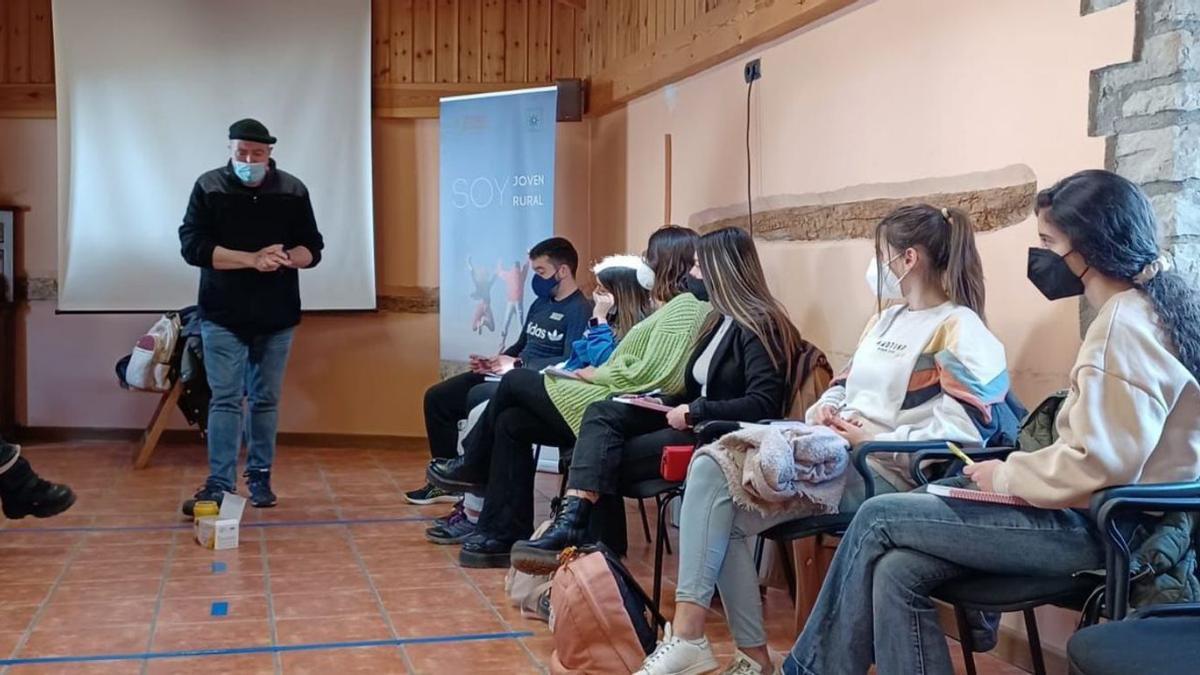 Jóvenes de Azuara presentaron el proyecto ‘Senda la Carrasca’ a la convocatoria Made in rural 6.