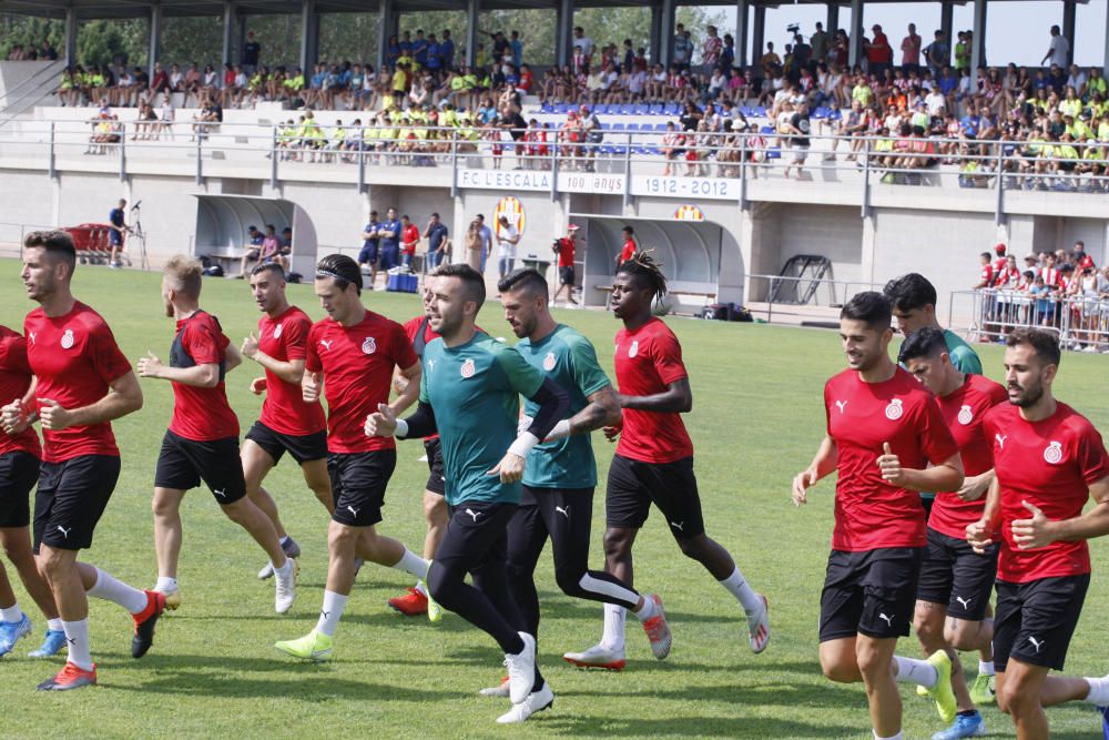 Entrenament de portes obertes del Girona FC a l'Escala