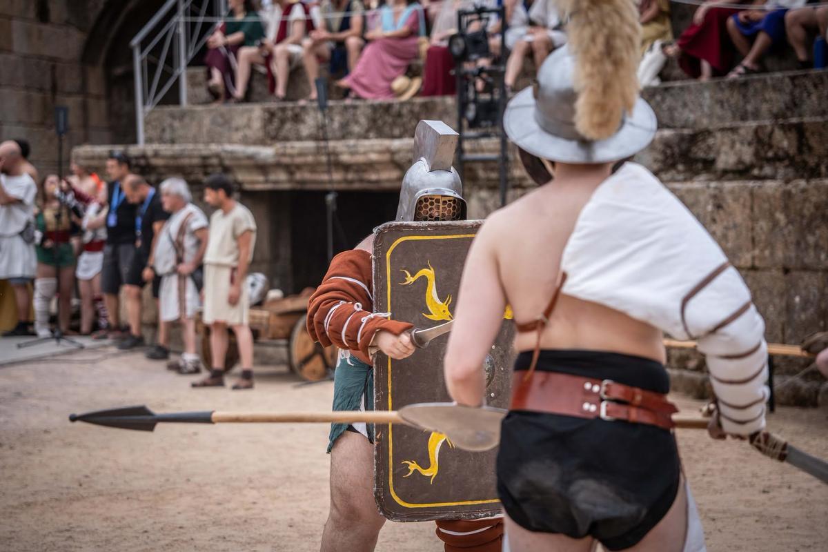 Fotogalería | Emerita Lvdica devuelve el rugido de los gladiadores al Anfiteatro Romano de Mérida
