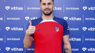 El Oviedo ultima la cesión con opción de compra de Moldovan, portero del Atlético de Madrid