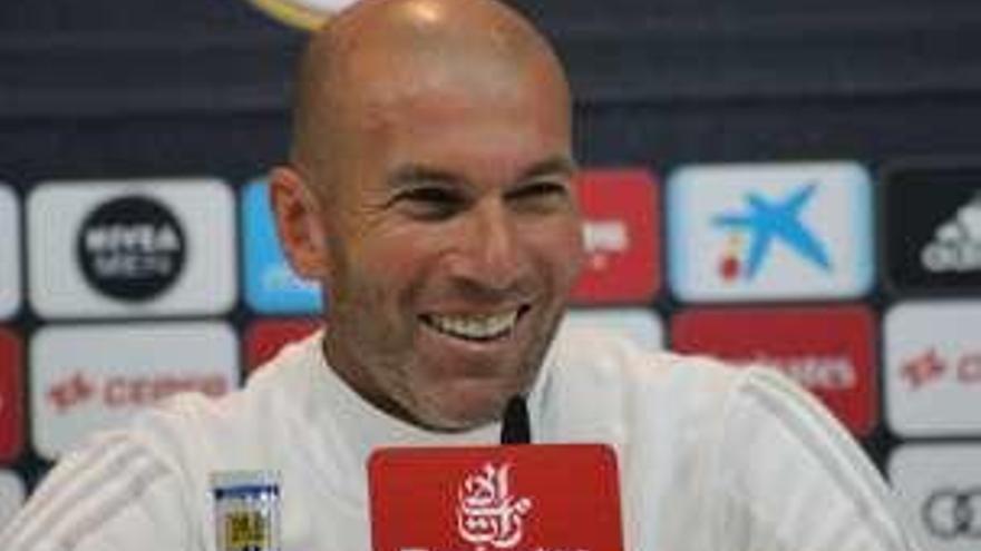 Zidane reconoce que su objetivo es ser segundo