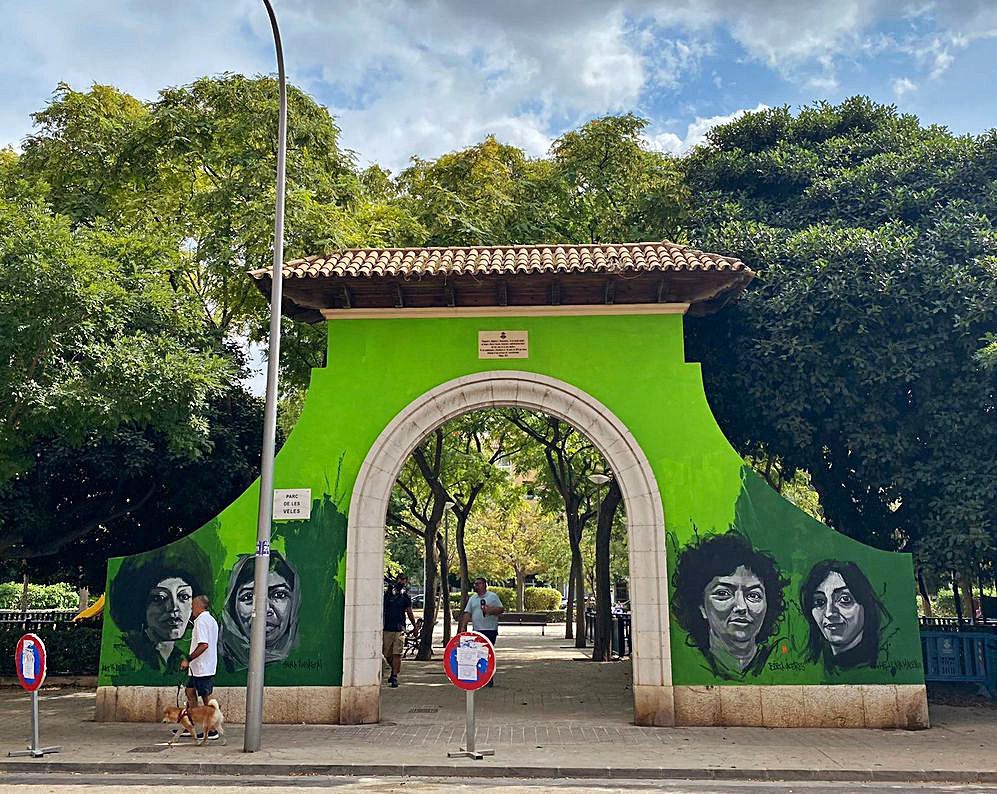 Este mural ya se ha eliminado tras las quejas ciudadanas.