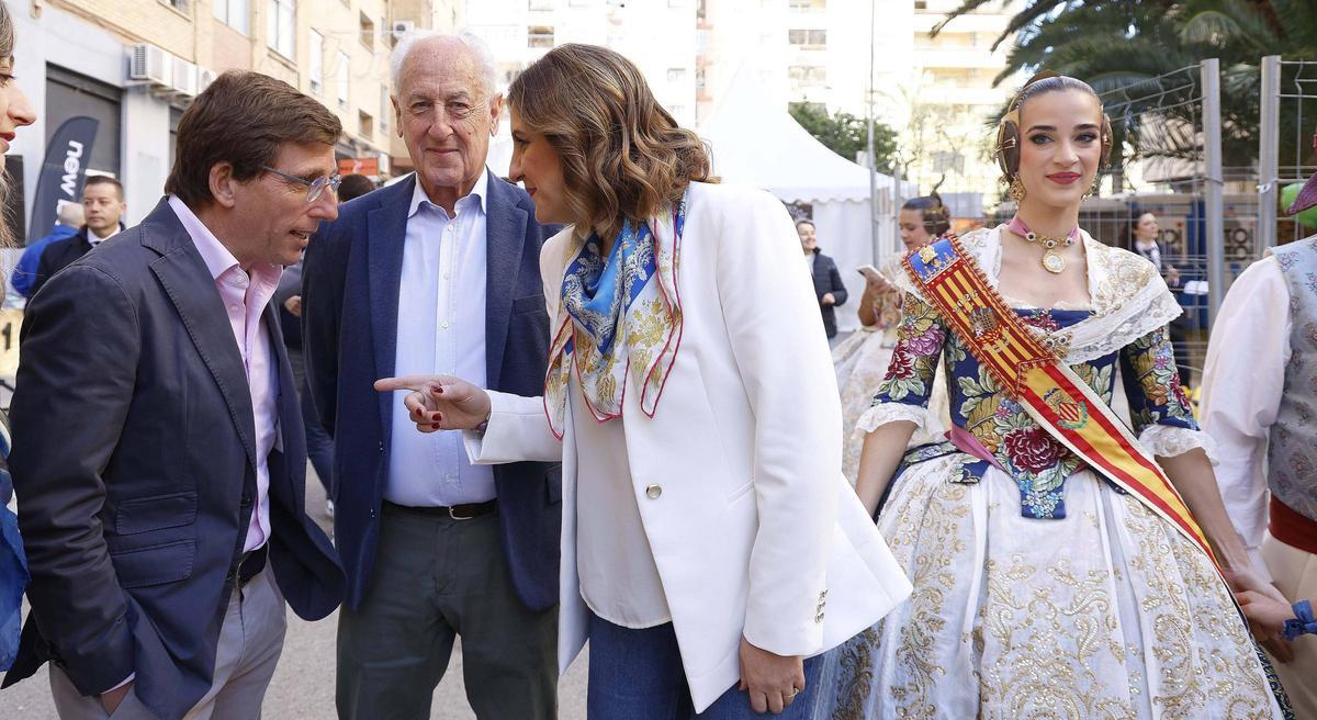 Falla World Record dedicada al Maratón Valencia Trinidad Alfonso Zurich