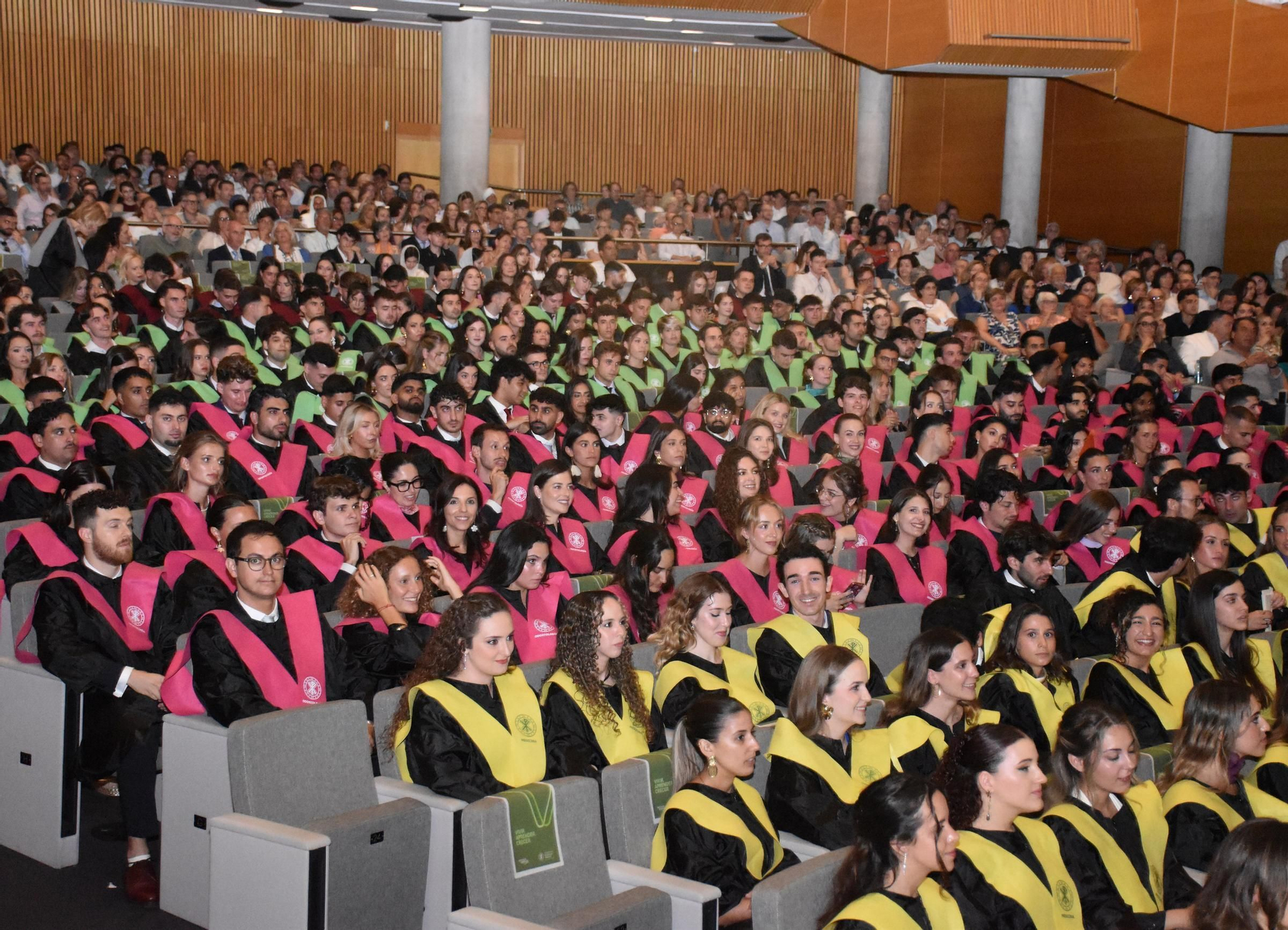 Cerca de 2.000 alumnos y alumnas de la Universidad Católica de València se gradúan en el Palacio de Congresos