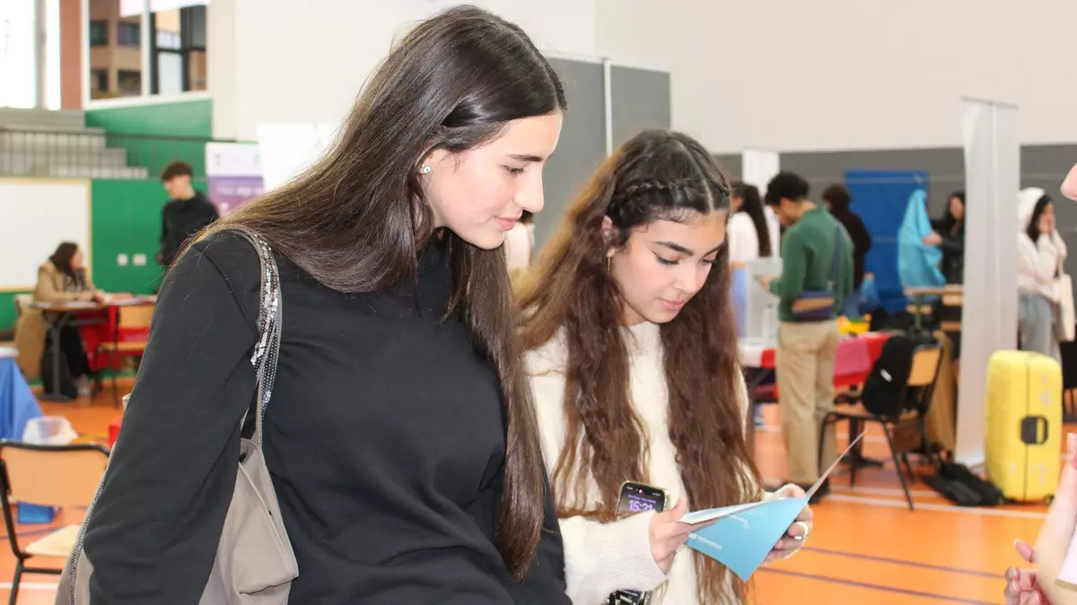El XIX Salón de Orientación Superior del Liceo francés de Alicante acoge la mayor oferta educativa internacional de la provincia