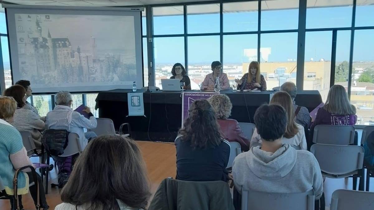 Una de las sesiones de la escuela feminista del año pasado.