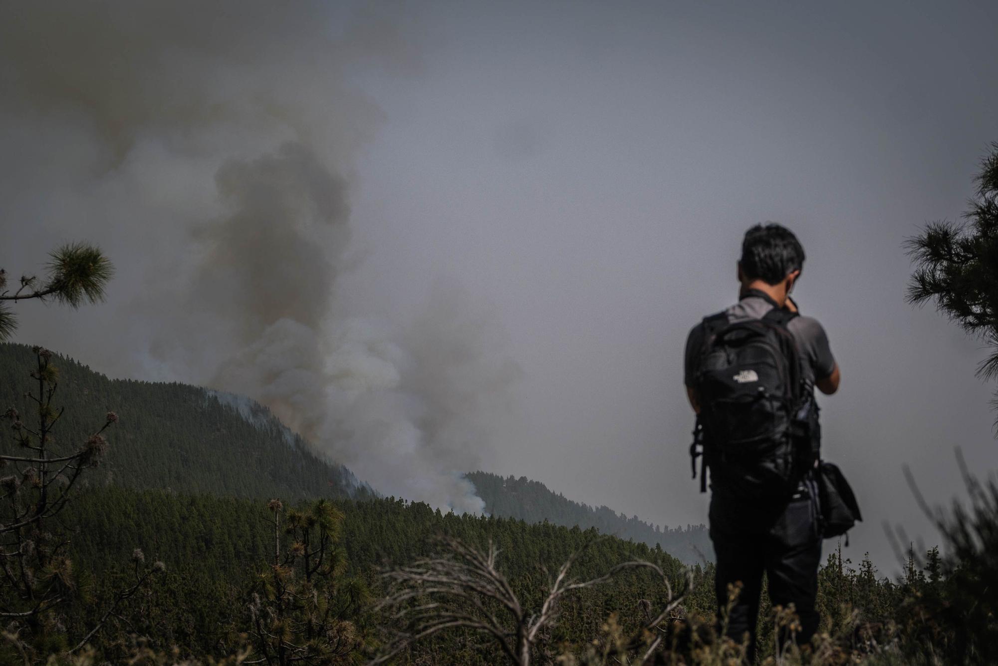 El incendio declarado en Los Realejos el pasado jueves afecta ya a cuatro municipios