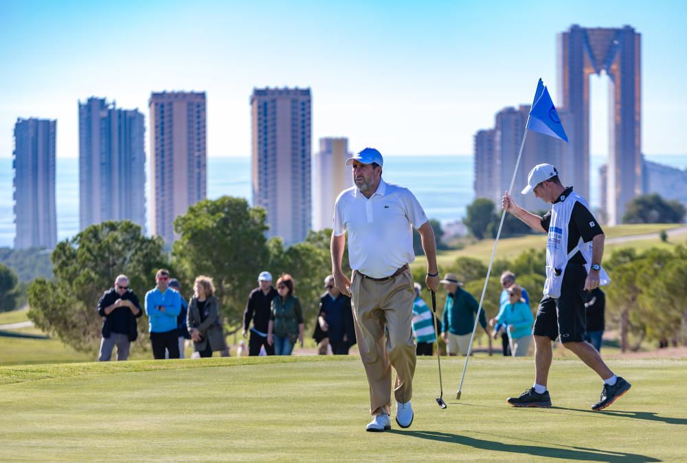 Olazábal y Jiménez lideran el elenco de legendarios golfistas que disputan a partir de hoy el Costa Blanca Seniors Masters en el hotel Villaitana