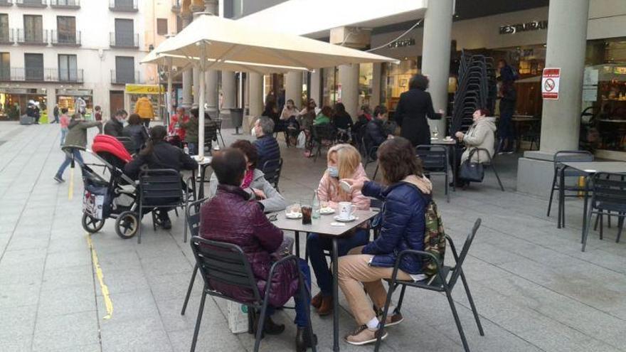La hostelería de Huesca celebra recuperar el servicio de cenas