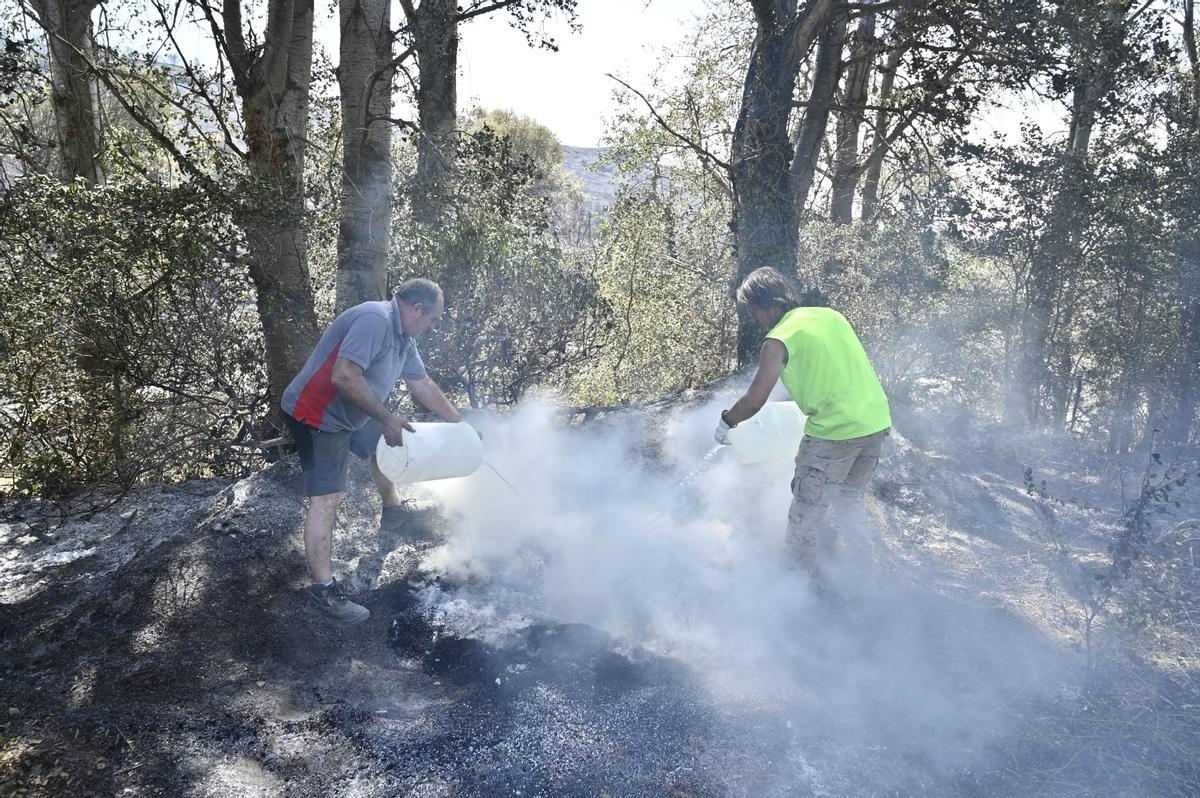 En imágenes | Así han quedado las viviendas calcinadas de Asín