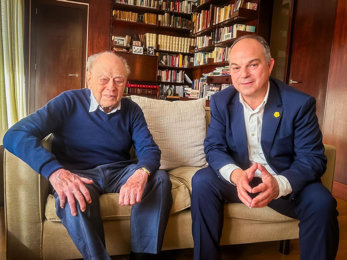 Jordi Turull, secretari general de Junts, visita a Jordi Pujol abans de la citació.