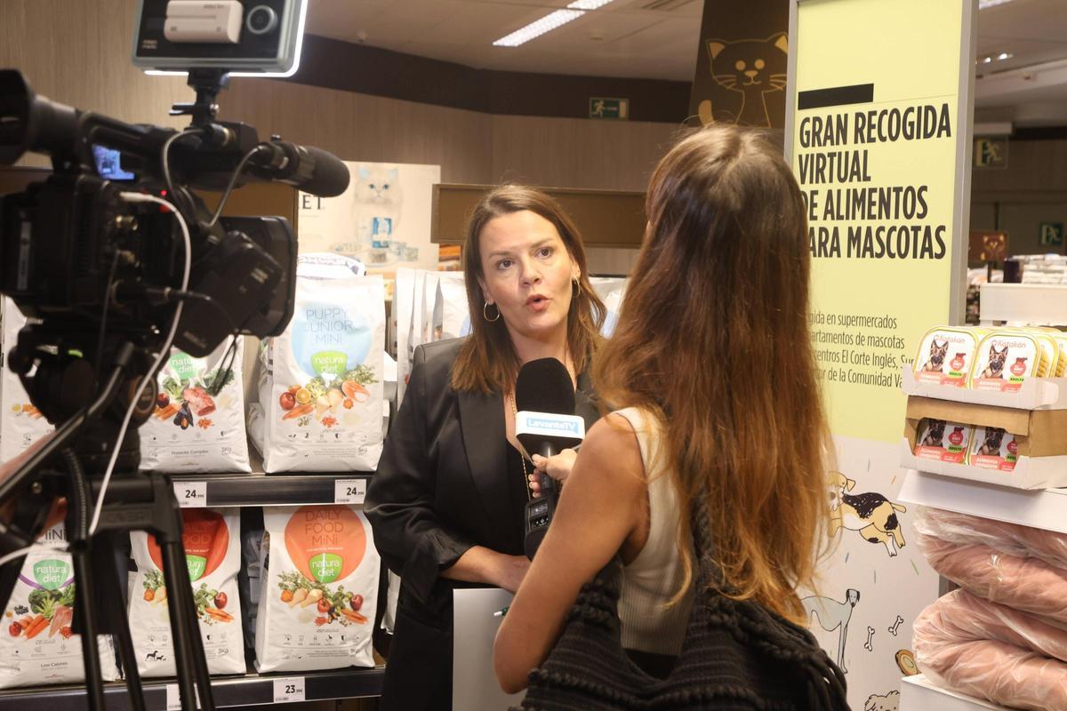 La directora de El Corte Inglés Nuevo Centro e Hipercor Ademuz, Rocío Rúa.