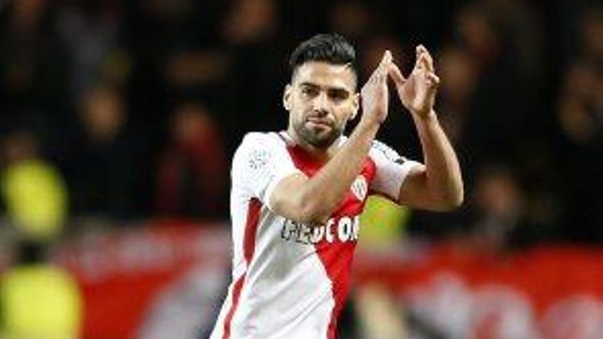 Falcao va fer un doblet ahir