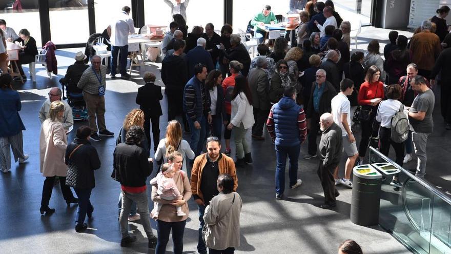 Cierran los colegios electorales tras una jornada de votación sin incidentes