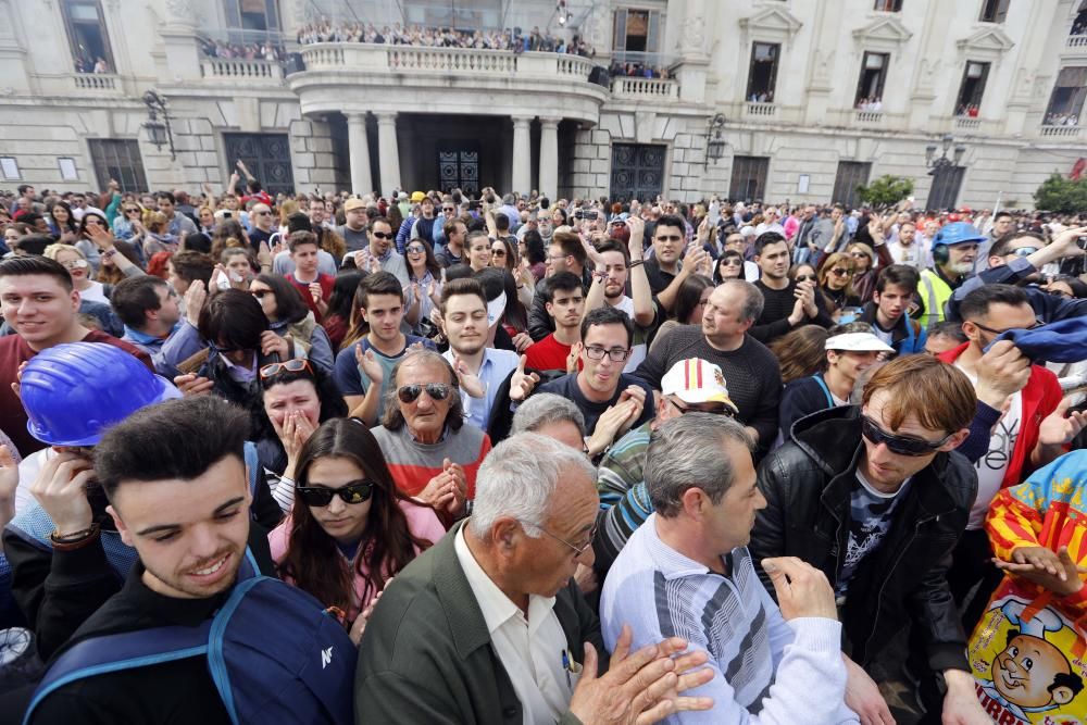 Búscate en la mascletà del 9 de marzo