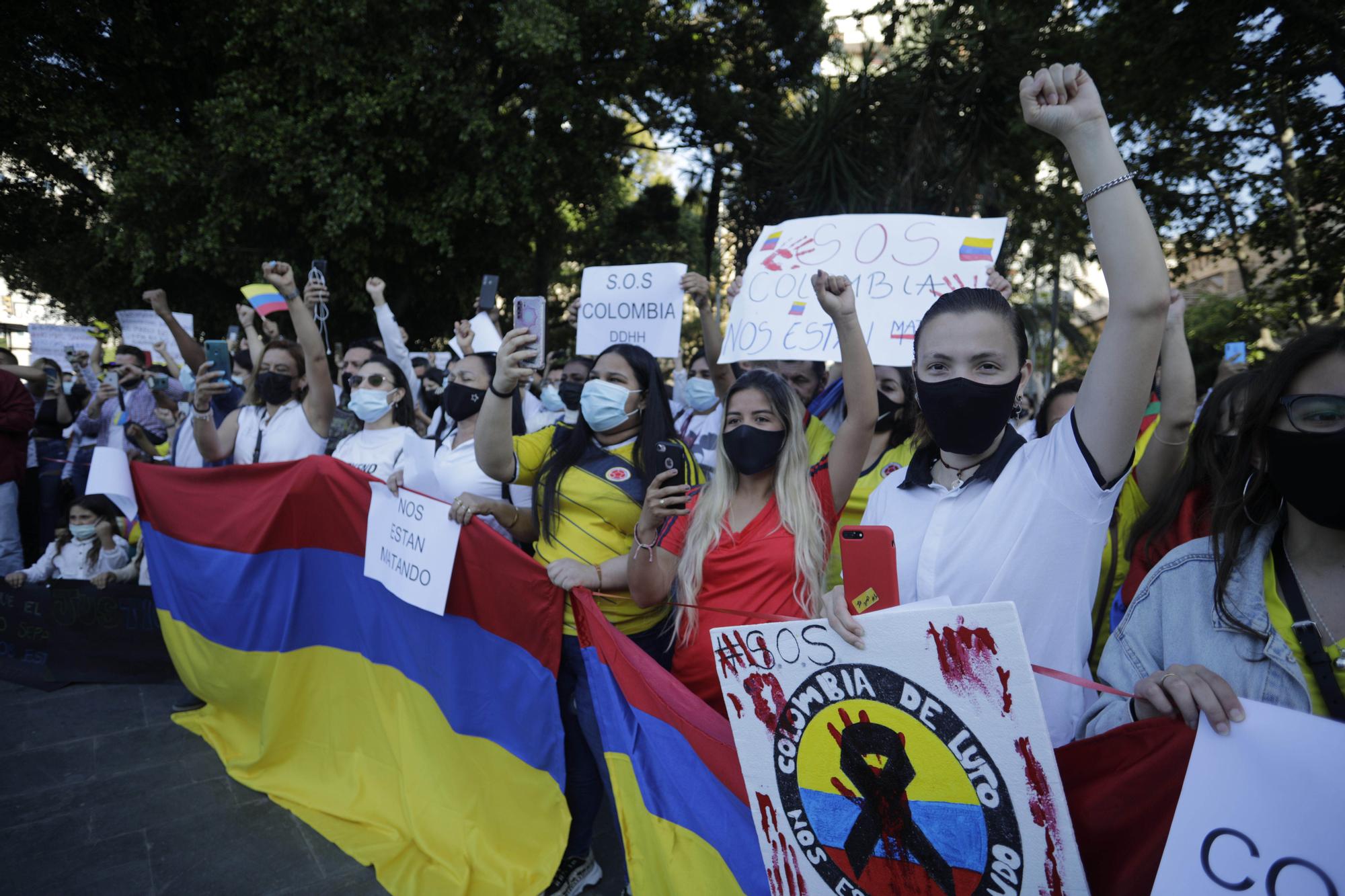 Más de 500 personas se manifiestan en Palma por la libertad de Colombia