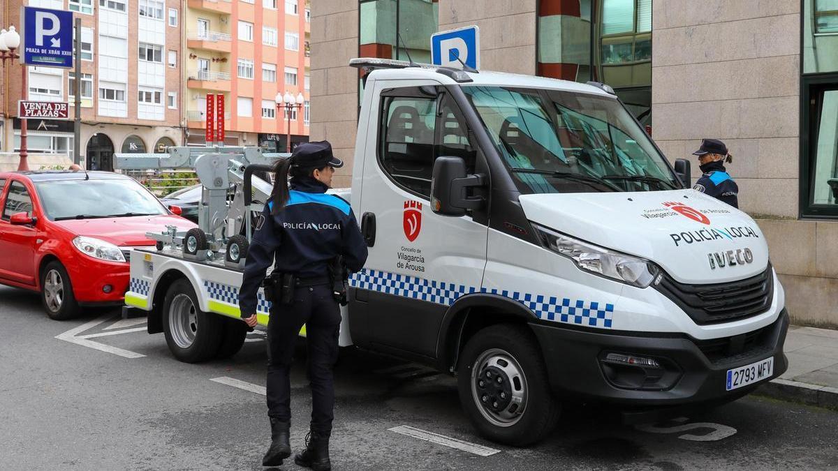 Agentes de la Policía Local de Vilagarcía en una imagen de archivo.