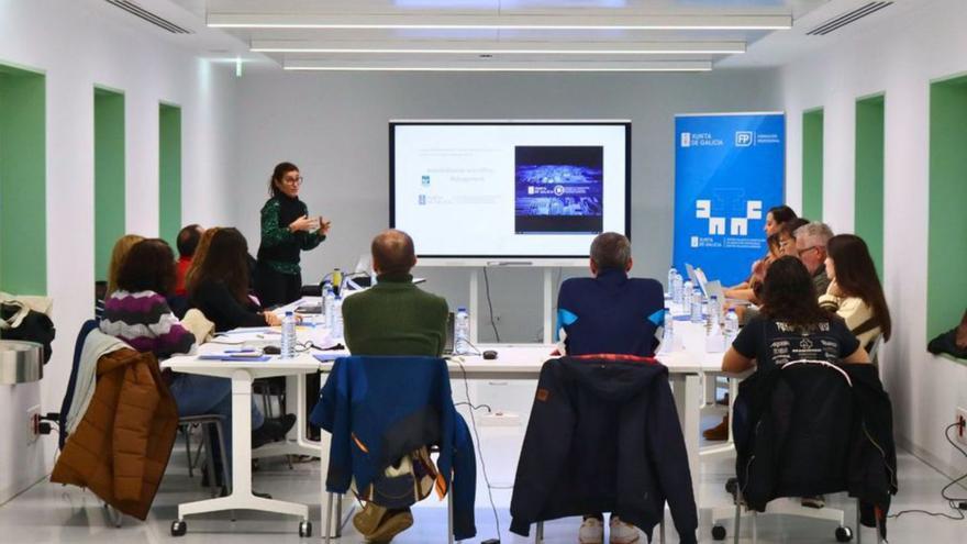 Una de las sesiones formativas, en el Centro Galego da FP. |  FdV