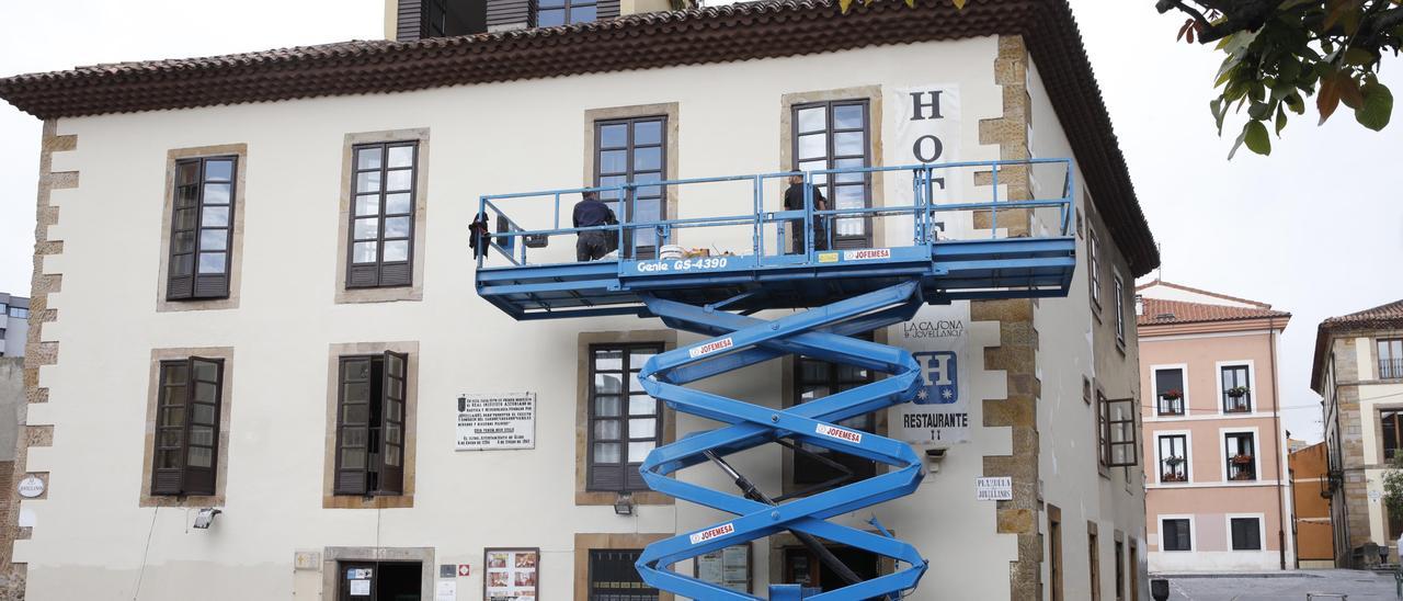 Trabajos de mejora en el hotel La Casona de Jovellanos.