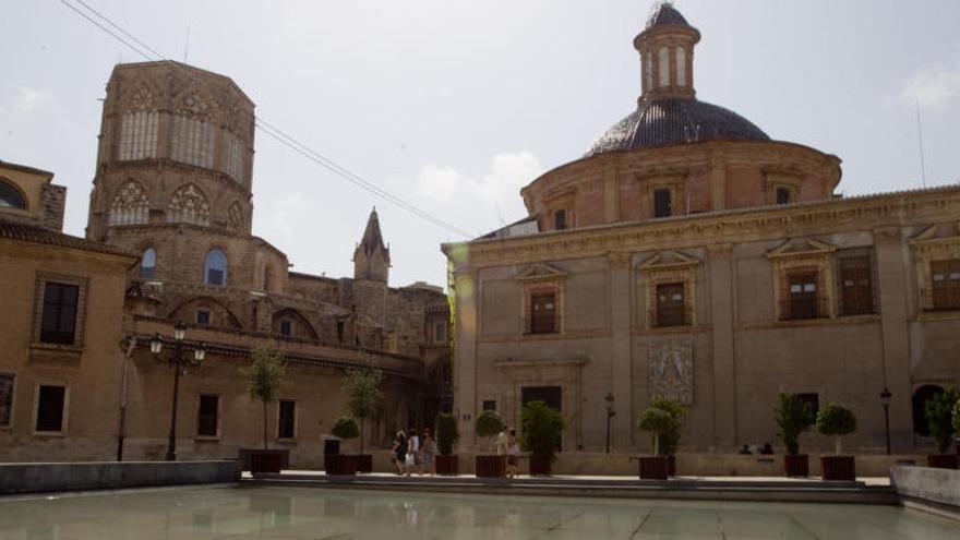 Vistas de la Plaza de l&#039;Almoina.